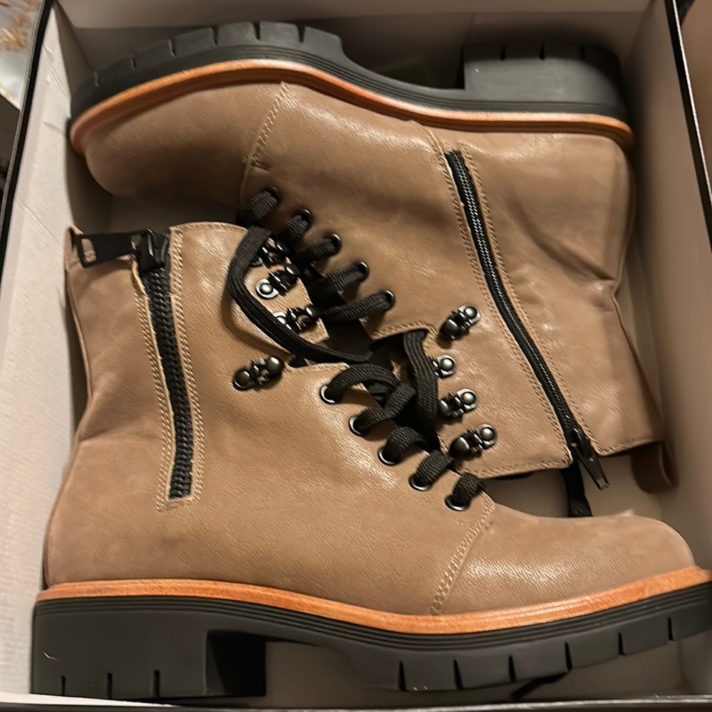 MIA boots